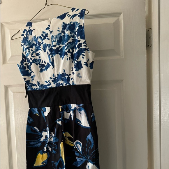 New York and company floral dress - Picture 2 of 3